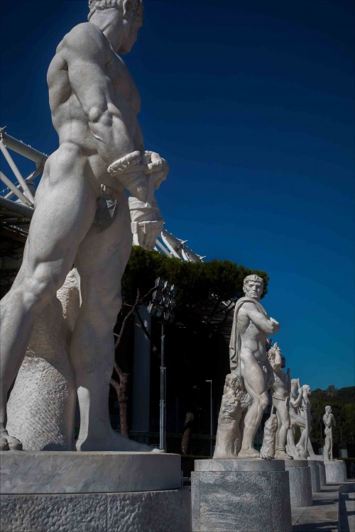 Foro Italico (dawne Foro Mussolini) - rzeźby dekorujące stadion