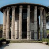 Świątynia Herkulesa w kształcie przywróconym jej w czasach Mussoliniego