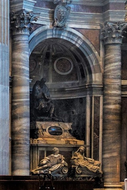 Funerary monument of Pope Paul III, Basilica of San Pietro in Vaticano