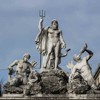 Piazza del Popolo, Neptun i trytony, dekoracje eksedry zachodniej