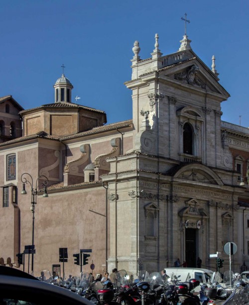 Kościół Santa Maria della Vittoria, fasada