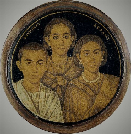 Alleged portrait of Emperor Valentinian II in his youth with his mother Galla Placidia and sister Honoria, pic. Wikipedia