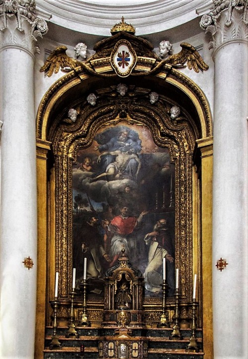 Main altar with a representation of the Vision of St. Charles Borromeo, Church of San Carlo alle Quattro Fontane