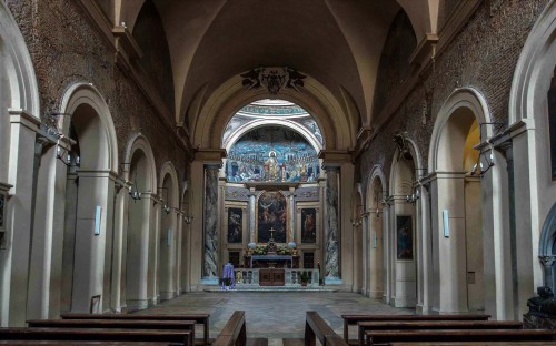 Santa Pudenziana, basilica interior