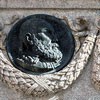 Pomnik Giordana Bruna, medaliony z wizerunkiem P. Ramusa i L. Vaniniego