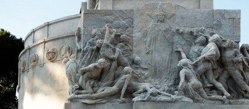 Pomnik Giuseppe Mazziniego, Ettore Ferrari, Walka z despotyzmem