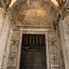 Panteon, spiżowa brama świątyni