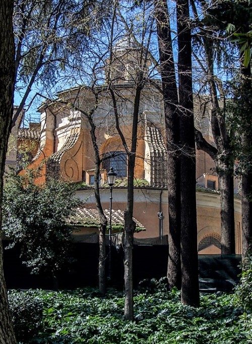 Sant'Andrea al Quirinale, kościół widziany od tyłu