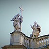 Posąg św. Heleny, zwieńczenie fasady bazyliki Santa Croce in Gerusalemme