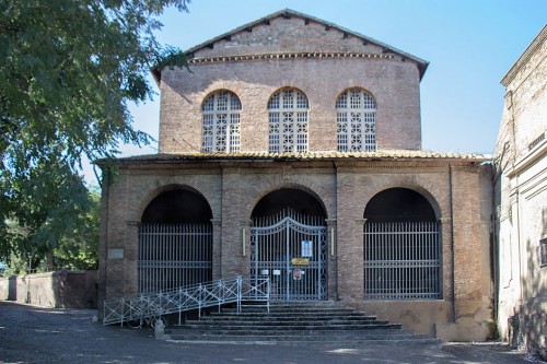 Fasada kościoła Santa Balbina