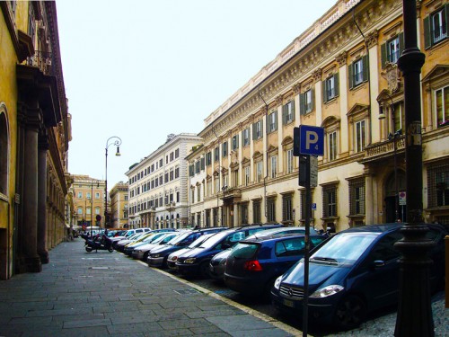 Palazzo Chigi-Odescalchi, Piazza dei Santi Apostoli, zdj.Wikipedia.