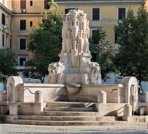Fontana delle Amfore