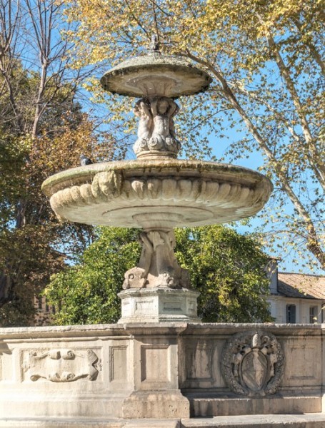 Fontana di Piazza Mastai na placu Mastai, fragment