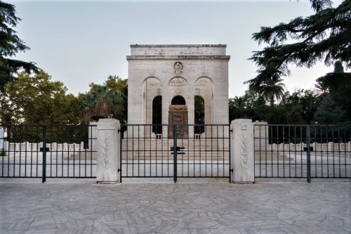 Mausoleo Ossario Garibaldino, Giovanni Jacobucci