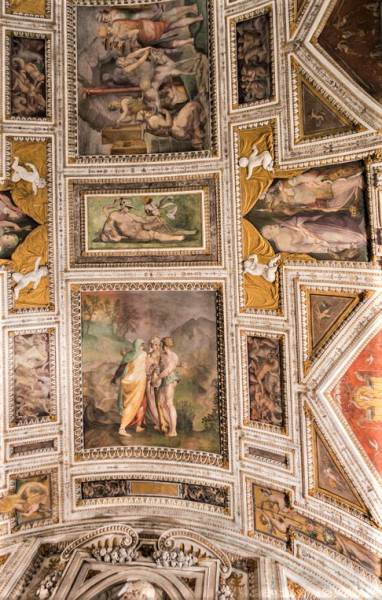 Palazzo Firenze, the so-called Loggia del Primaticcio, decorations Prospero Fontana