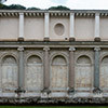 Willa Giulia, ściana łącząca loggię z nimfeum