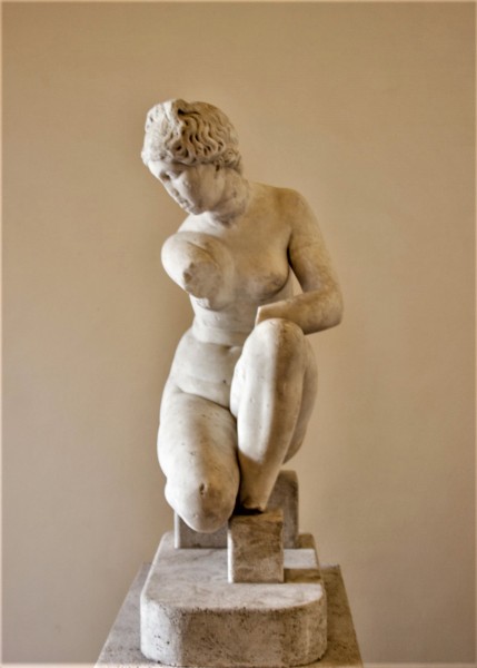 Kucająca Afrodyta, Museo Nazionale Romano - Palazzo Altemps