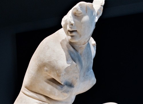 Wenus przykucnięta, fragment, Museo Nazionale Romano – Palazzo Massimo alle Terme
