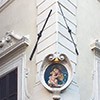 Madonella na rogu via del Mascherone i Piazza Farnese