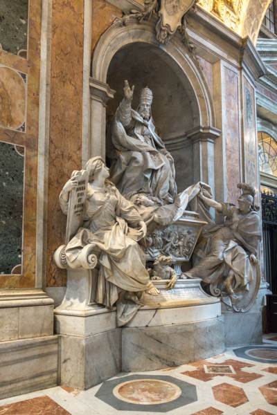 Funerary monument of Pope Gregory XIII, Camillo Rusconi, Basilica San Pietro in Vaticano