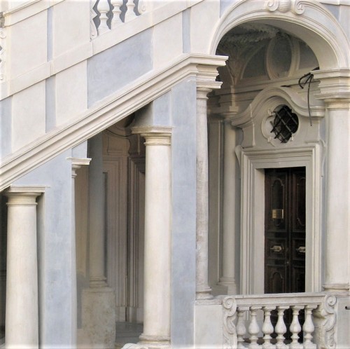 Piazza Farnese, staircase of the Fusconi Pighini Del Gallo Palace