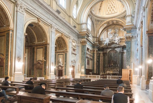 Kościół Sant’Apollinare, wnętrze
