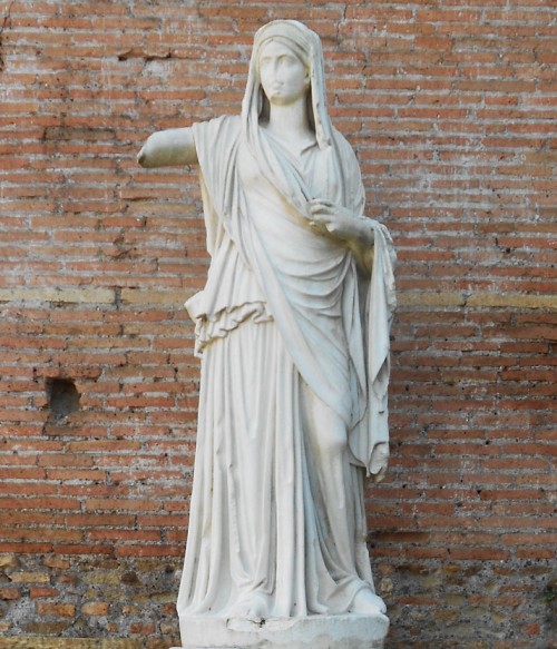 Vestal statue, Temple of Vesta, Roman Forum