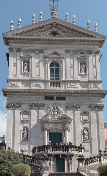 Fasada kościoła Santi Domenico e Sisto