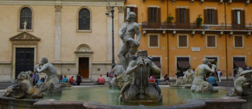 Fontana del Moro, Piazza Navona