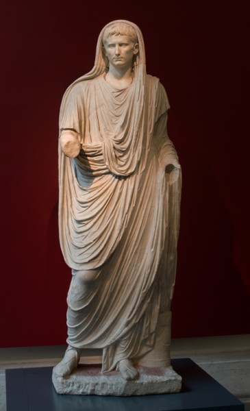 August jako najwyższy kapłan. Posąg z via Labicana, Museo Nazionale Romano - Palazzo Massimo