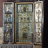 Kaplica Sancta Sanctorum, ołtarz z podobizną Chrystusa - zasłonięty srebrną sukienką i wytłoczonymi na niej podobiznami świętych.