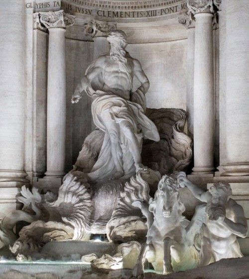 Fontana di Trevi, Oceanus,  Pietro Bracci