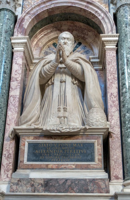 Domenico Fontana, design of the statue of Pope Sixtus V, Cappella Sistina, Basilica of Santa Maria Maggiore