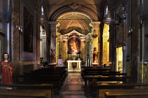 Church of San Lorenzo in Fonte (Santi Lorenzo e Ippolito), interior, design by Domenico Castelli